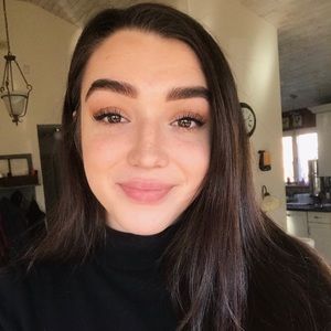 Meet your Posher, Jaci